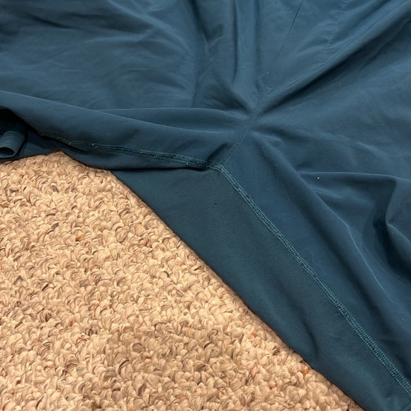 Lululemon Mens THE Short 9" Linerless Sz Medium Bermuda Teal Active Training - Picture 5 of 8